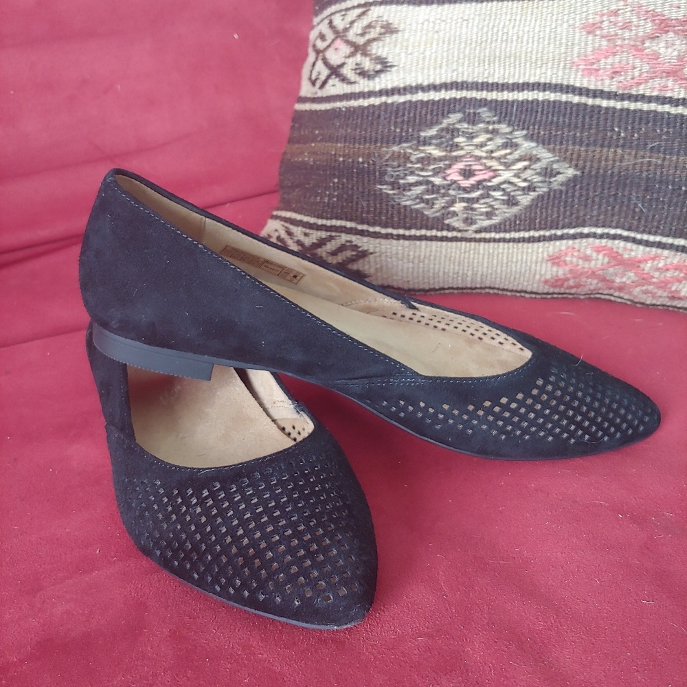 Black Flats